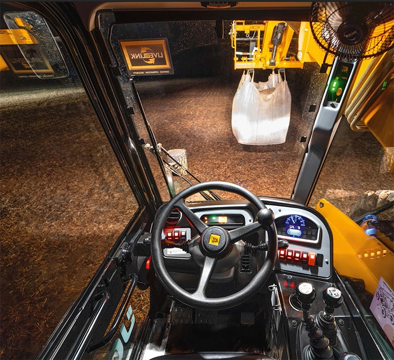 XE NÂNG ĐA NĂNG JCB 530-70