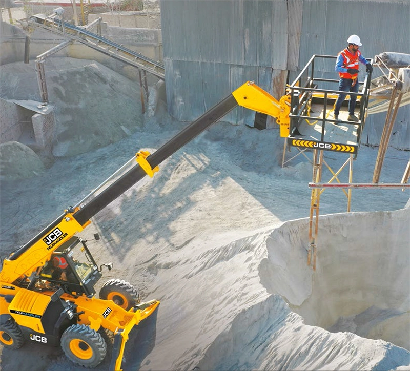 XE NÂNG ĐA NĂNG JCB 530-70